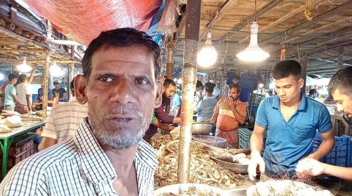 ইলিশ আসছে শনিবার, বাজারে উচ্ছ্বাস